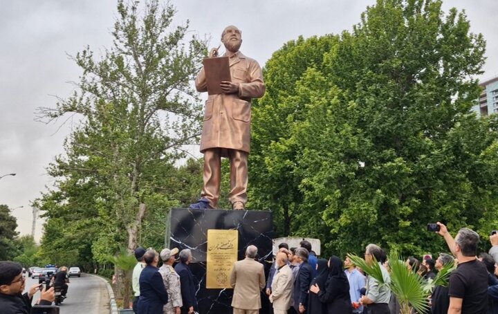 آئین رونمایی از تندیس شهید مصطفی چمران در شمال تهران