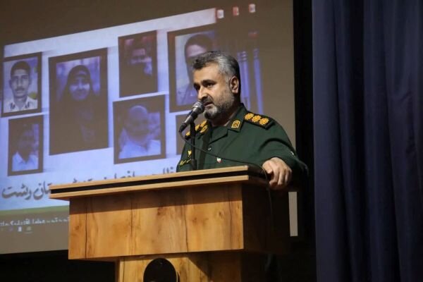ایستادگی و مقاومت همراه با اراده مردم عنصر مهم قدرت ملی است