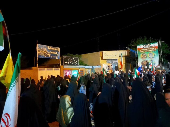 هفتاد و هفتمین شب اجتماع مردم فراهان در بیعت با رهبر معظم انقلاب