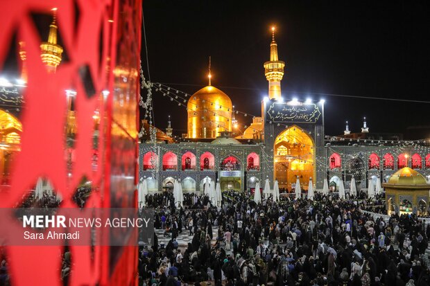 شب شهادت امام جواد(ع) در حرم علی‌ابن‌ موسی الرضا (ع)