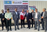 Kazakistan’dan İran’a 30 vagonluk insani yardım sevkiyatı