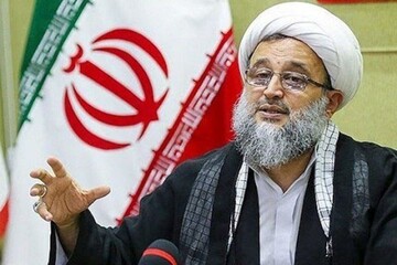 پناهیان: وحدت و تبعیت از رهبری عامل اصلی پیروزی انقلاب است