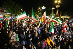 مردم شیروان پای کار ایران