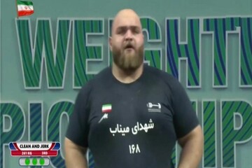 طلایی شدن علیرضا یوسفی به یاد شهدای میناب