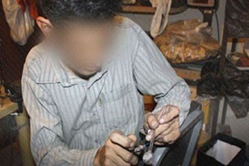 پایپ‌سازی در مخفیگاه خرده‌فروشان مواد مخدر لو رفت