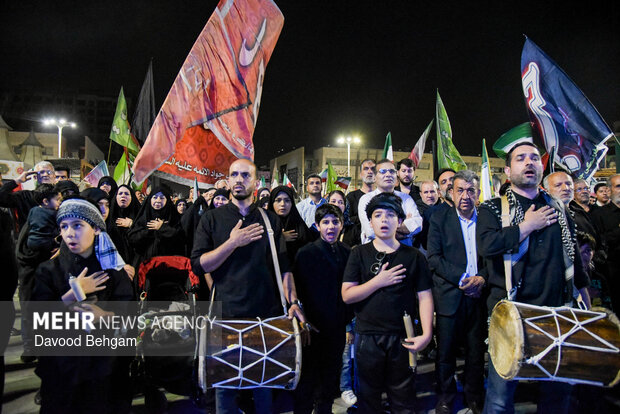 عزاداری شب شهادت امام جواد (ع) در مشهد