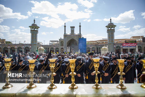 سوگواری خادمان حرم بانوی کرامت در سالروز شهادت امام جواد(ع)