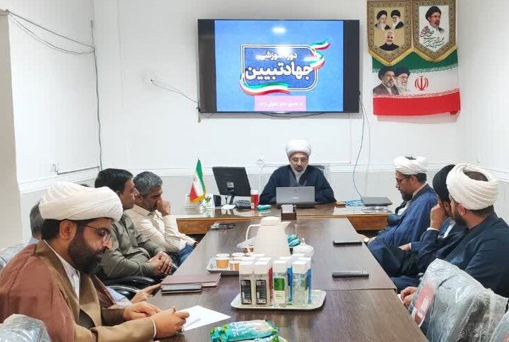 نشست «جهاد تبیین» در گناوه برگزار شد نشست «جهاد تبیین» در گناوه برگزار شد