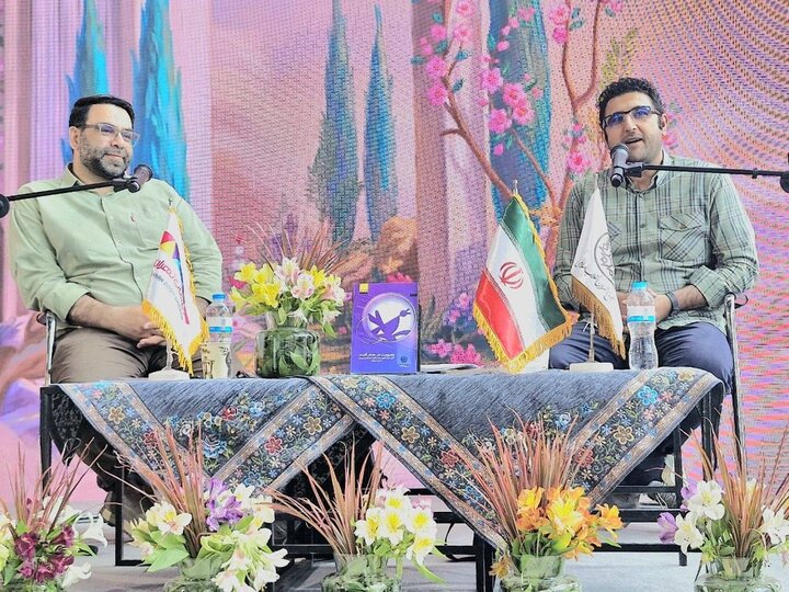 کودکان در دوران پهلوی، دچار خودباختگی فرهنگی شدند