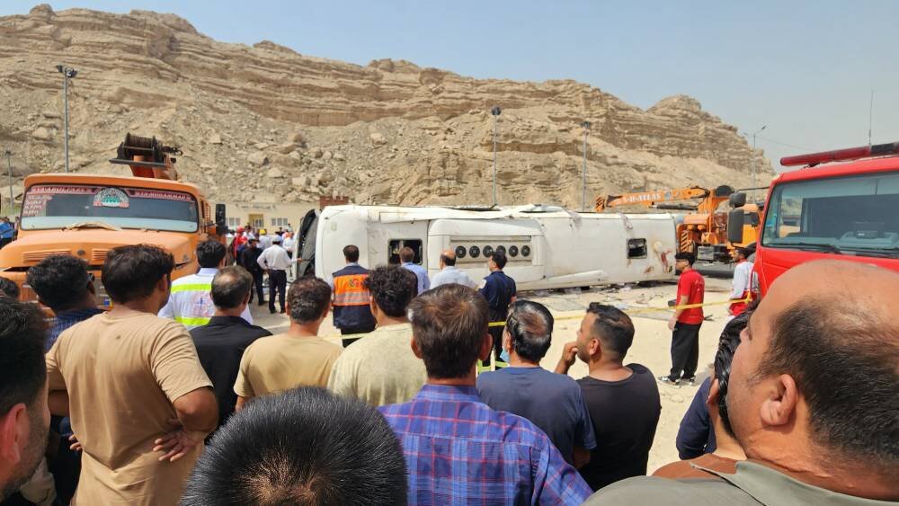 حادثه تلخ در عسلویه؛ واژگونی اتوبوس ۵ فوتی داشت