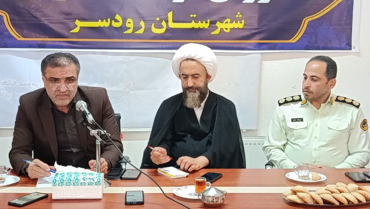 داداشی: دور شدن نسل جوان از مساجد آسیب‌های فرهنگی به دنبال دارد