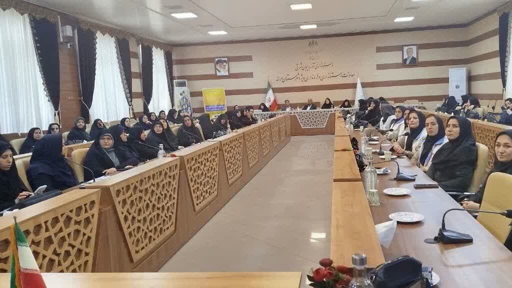 فرماندار مراغه: بانوان در خط مقدم مقابله با جنگ شناختی قرار دارند