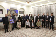 دیدار معاون فرهنگی دانشگاه آزاد با خانواده و مادر مکرم شهیدان پاکپور