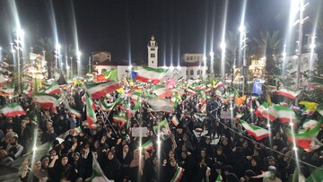 میدان داری مردم رشت در موج حضور هفتاد و هشتم