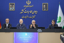 نیکزاد: حل مشکل مسکن، ۷۰ درصد گره‌های اقتصاد خانوار را باز می‌کند