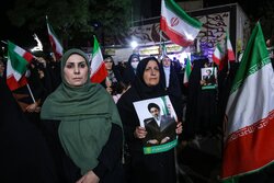 برگزاری آیین سنتی چمر و چوپی در اجتماع شبانه مردم ایلام