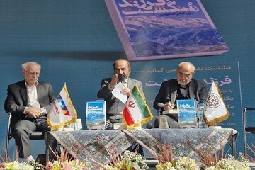کیانی: تا ۳۰ سال بعد از پایان اسارت، نمی‌خواستم چیزی بنویسم