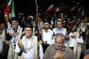 بیعت مردم چهارمحال و بختیاری با رهبر انقلاب جلوه‌ای از ایمان است