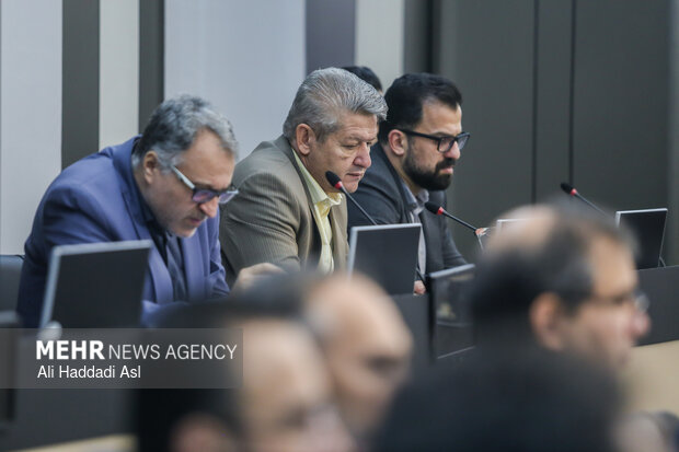 نشست مشترک کمیسیون عمران مجلس شورای اسلامی و دیوان محاسبات کشور