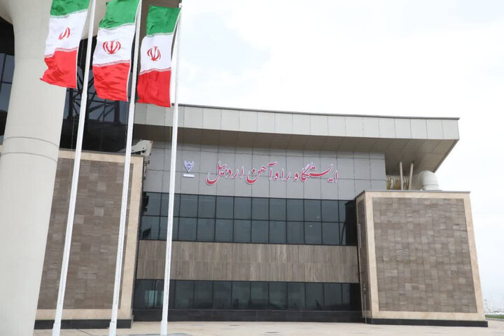 پایان ۲۲ سال انتظار؛ نخستین سفر ریلی اردبیلی‌ها به مشهد