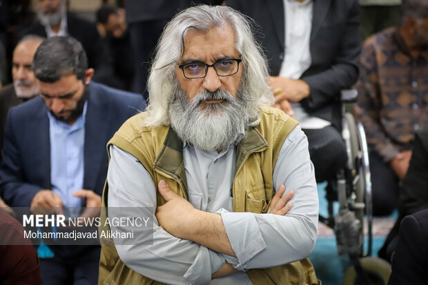 مراسم یادبود شهید علی لاریجانی در مسجد بلال رسانه ملی