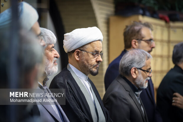 مراسم یادبود شهید علی لاریجانی در مسجد بلال رسانه ملی