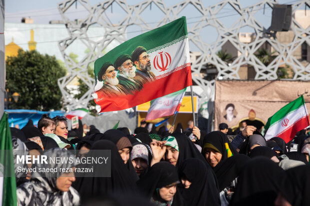 مراسم جشن پیوند ۱۱۰ زوج جان فدا در میدان آیینی امام حسین (ع)