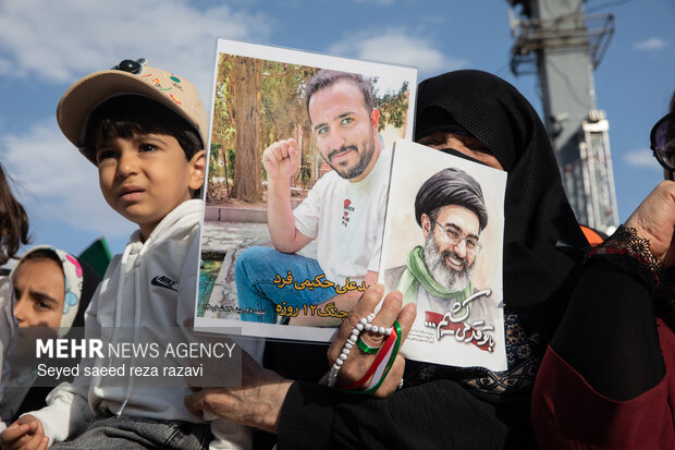 مراسم جشن پیوند ۱۱۰ زوج جان فدا در میدان آیینی امام حسین (ع)