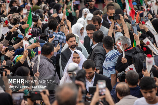 مراسم جشن پیوند ۱۱۰ زوج جان فدا در میدان آیینی امام حسین (ع)