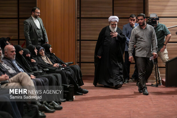 همایش بین‌المللی «امیر دیپلماسی مقاومت»