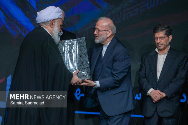 همایش بین‌المللی «امیر دیپلماسی مقاومت»