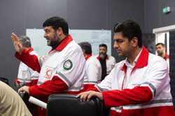 دیدار رئیس جمعیت هلال احمر با معلمان داوطلب مدرسه هلال احمر