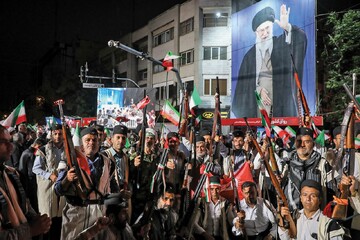 Mass gathering of Chaharmahal and Bakhtiari residents on ‘Keshvardoost Street’