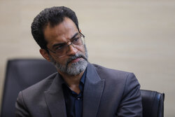 «دختر اردوی آتش»، رمانی که در مرز تاریخ و خاطره بلاتکلیف مانده است