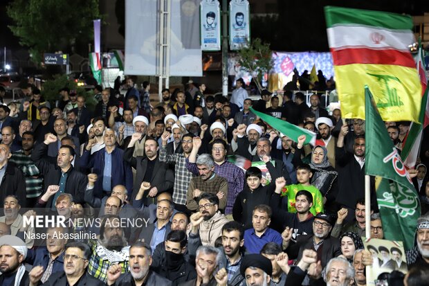 جشن ازدواج زوج های سنندجی در تجمع شبانه