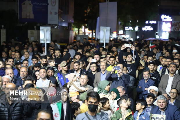 جشن ازدواج زوج های سنندجی در تجمع شبانه