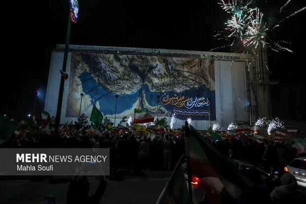 آئین رونمایی از دیوارنگاره اراک