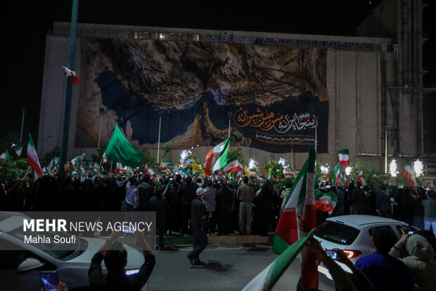 آئین رونمایی از دیوارنگاره اراک