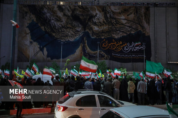 آئین رونمایی از دیوارنگاره اراک