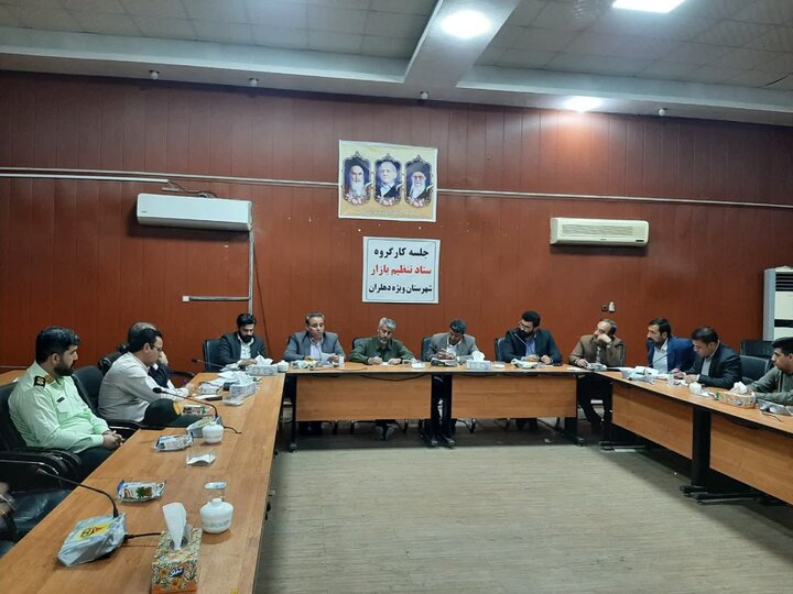 نظارت مستمر بر نرخ‌ها و اطلاع‌رسانی دقیق به مردم ضروری است
