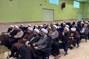 دیدار مدیرکل تبلیغات اسلامی آذربایجان شرقی با روحانیون مراغه