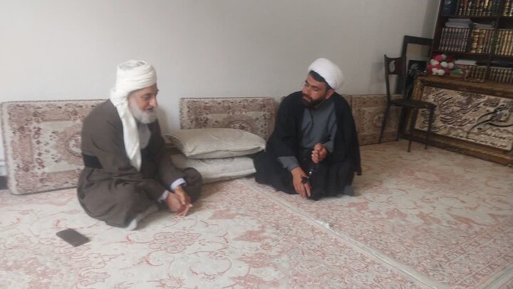 امام جمعه مریوان: آموزش‌های قرآنی و مهارتی برای جوانان تقویت شود