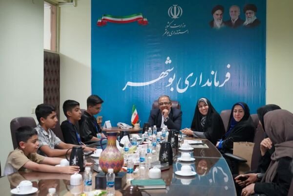 فرماندار بوشهر: زیرساخت‌های آموزشی و علمی تجهیز می‌شوند