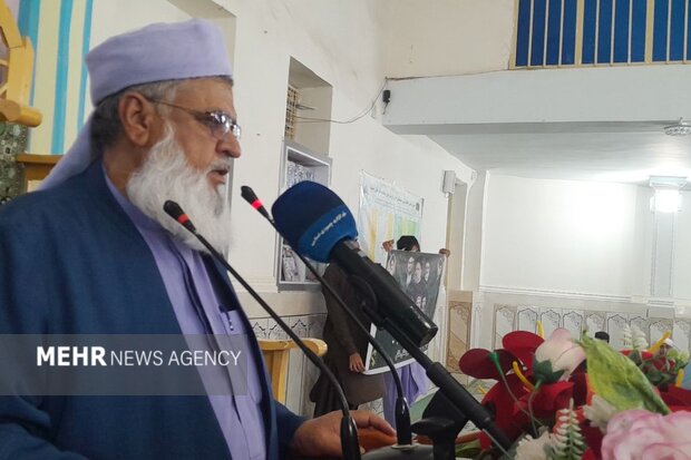 امام جمعه اهل سنت خاش: شهدای خدمت مصداق بارز وحدت و همدلی بودند