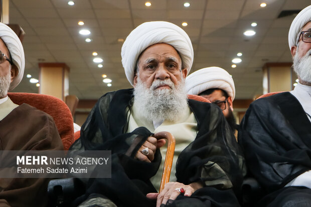 آیین رونمایی از مجموعه «منظومه فکری آیت‌الله‌العظمی مکارم شیرازی»