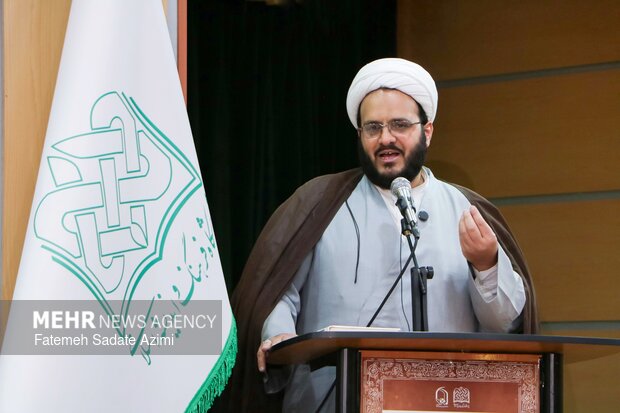 آیین رونمایی از مجموعه «منظومه فکری آیت‌الله‌العظمی مکارم شیرازی»