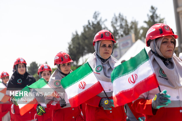 رونمایی از ناوگان خودرویی و موتوری جمعیت هلال احمر