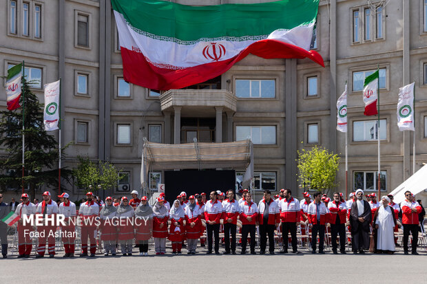 رونمایی از ناوگان خودرویی و موتوری جمعیت هلال احمر