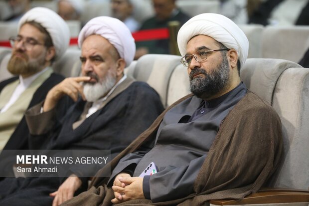 اختتامیه جشنواره «پرچمداران انقلاب اسلامی، دفاع مقدس و مقاومت» در مشهد