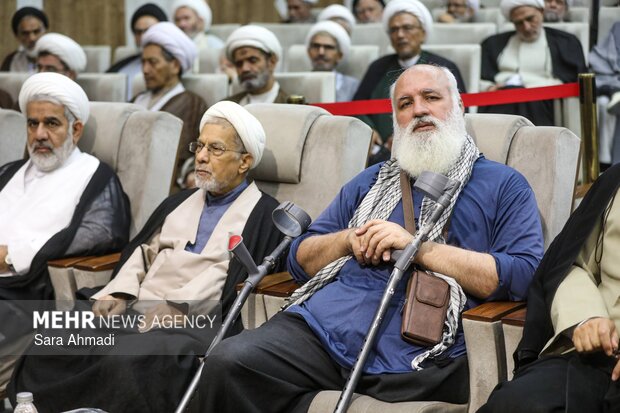 اختتامیه جشنواره «پرچمداران انقلاب اسلامی، دفاع مقدس و مقاومت» در مشهد